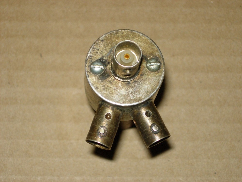 BNC COAXIAL ROTARY SWITCH 3 POSITION-CENTER OFF-MAKE UNKNOWN