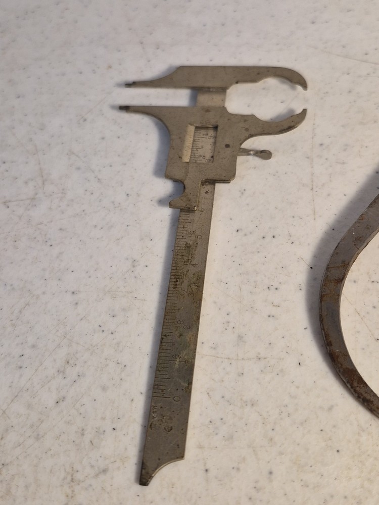 Vintage Measuring Tools Lot