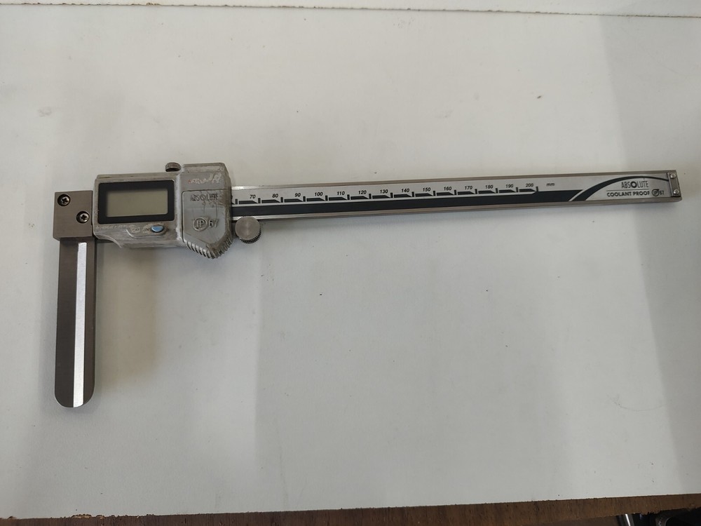 Mitutoyo Inside Knife Edge Digital Calipers 200mm