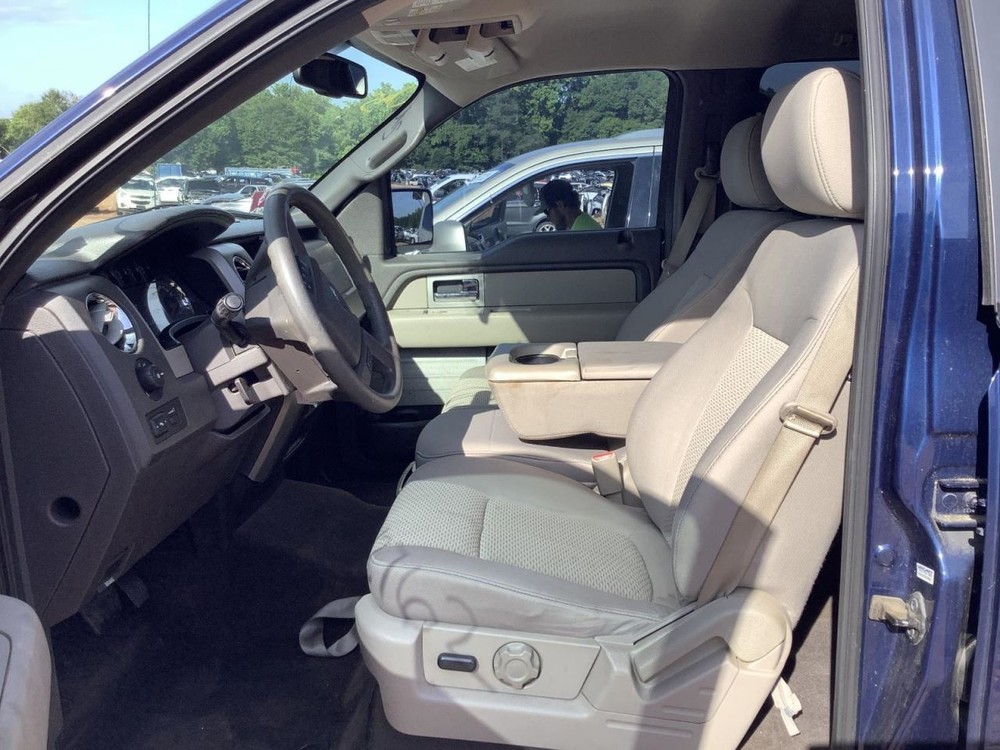 F150 2010 Glove Box 4685478
