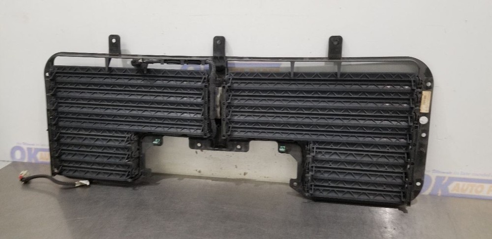 18 GMC SIERRA DENALI 1500 6.2L AIR SHUTTER