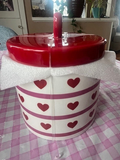 New 6.75" Heart Pattern Container by Celebrate It™