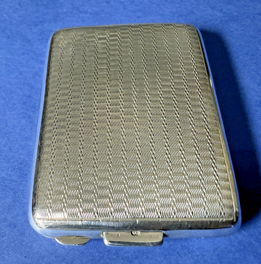 SOLID SILVER ENGINE TURNED BOOK MATCH HOLDER B'HAM 1926 BY FREDRICK FIELD