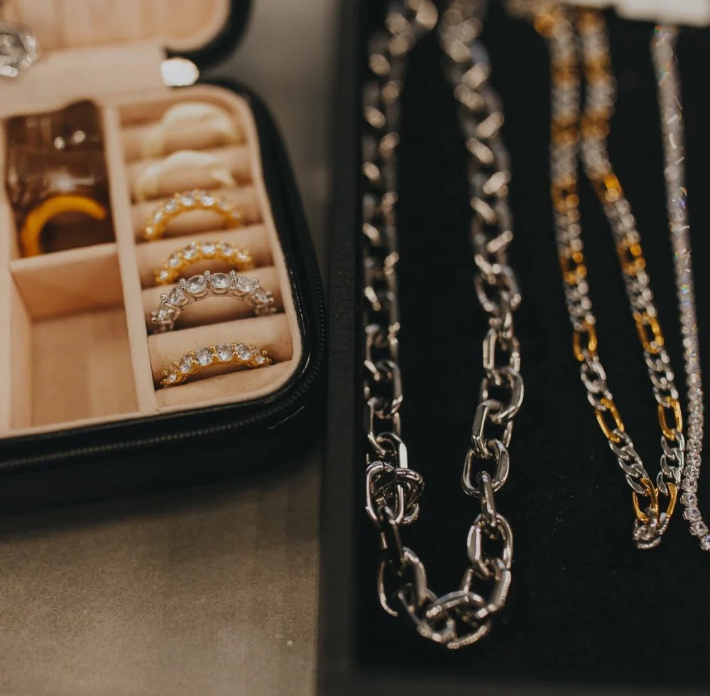 The Icon Chain
