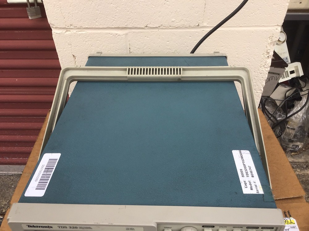 Tektronix TDS 320 Two Channel Oscilloscope