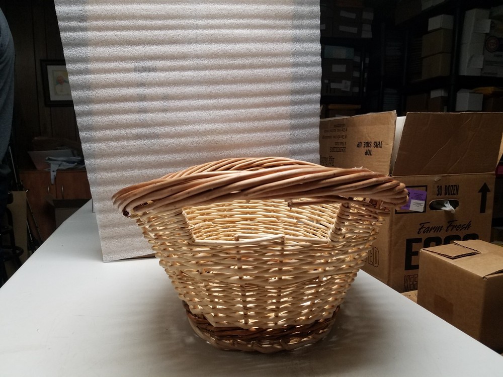 24" x 17" Large Wicker Basket (C)
