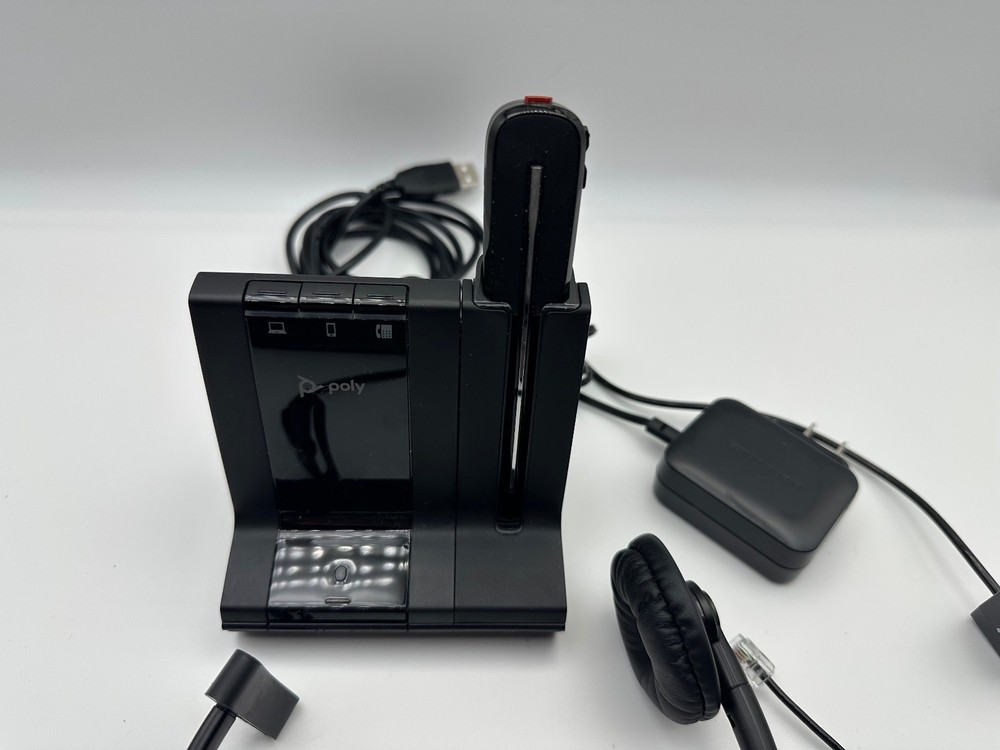 Plantronics POLY W8200B Wireless Headset & Charging base DECT + Adapters