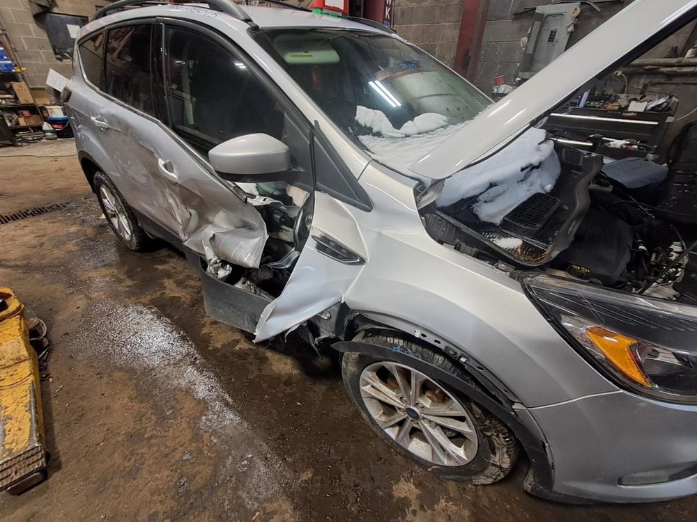 2018 Ford Escape 4.2 Screen Display - Used, No Anti-Theft Code, Reprogram Needed