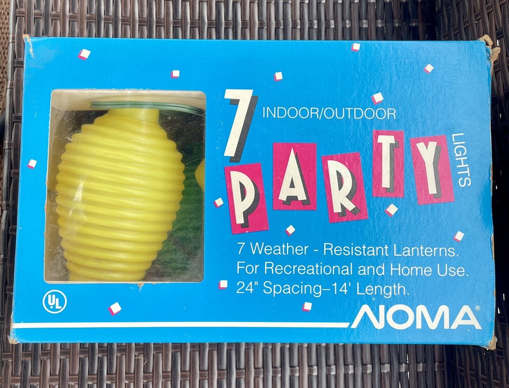 Vintage 7 Light String Noma Beehive Lantern Style Plastic Molded MultiColor Lite