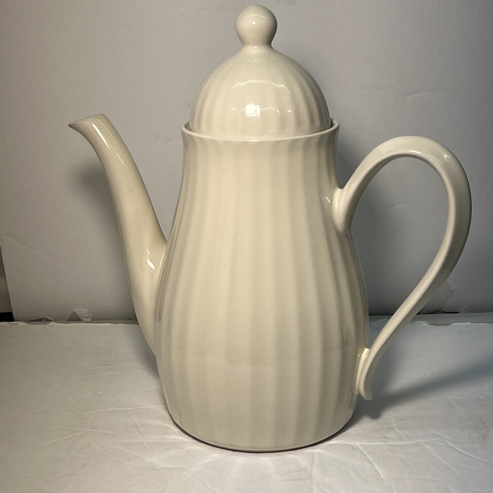 Nikko “Perception” Tall Coffee Pot Off White Japan