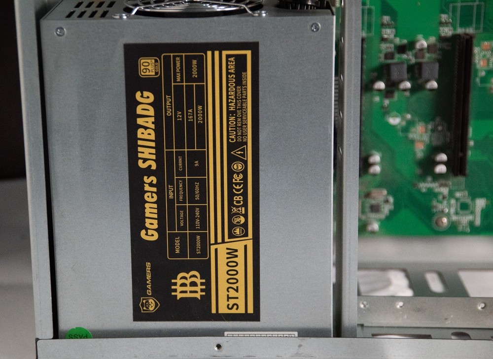 8 GPU Crypto Mining Rig 2000W PSU No GPUs Closed Case Intel Processor 4GB RAM