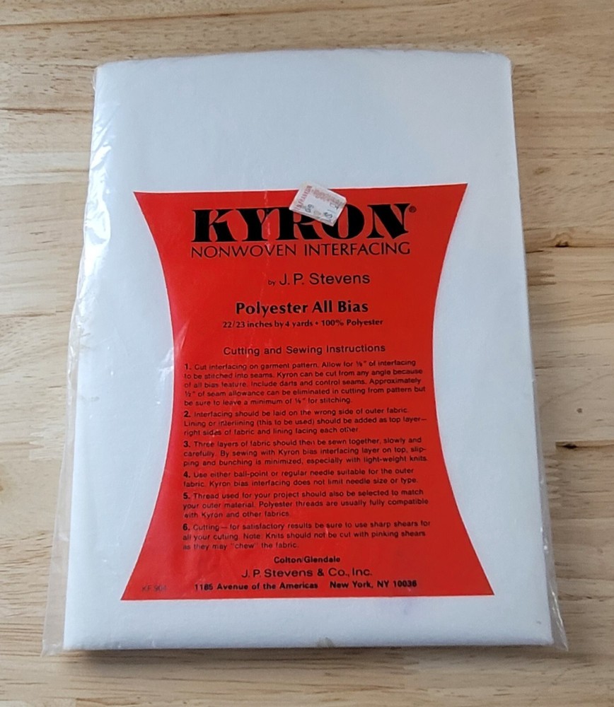 JP Stevens Kyron NONWOVEN INTERFACING Polyester 22"x4 Yards