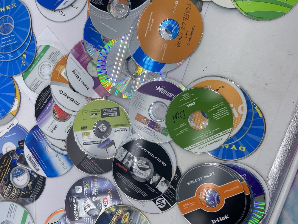 LOT OF 50 VINTAGE PC SOFTWARE COMPUTER SOFTWARE