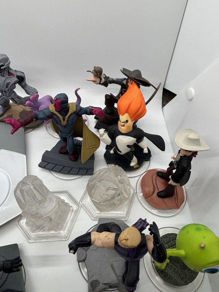 Disney Infinity Interactive Figures. Marvel