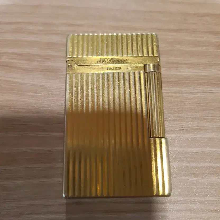 Dufon Genuine CA16827ZZ Lighter Gold Pattern Official