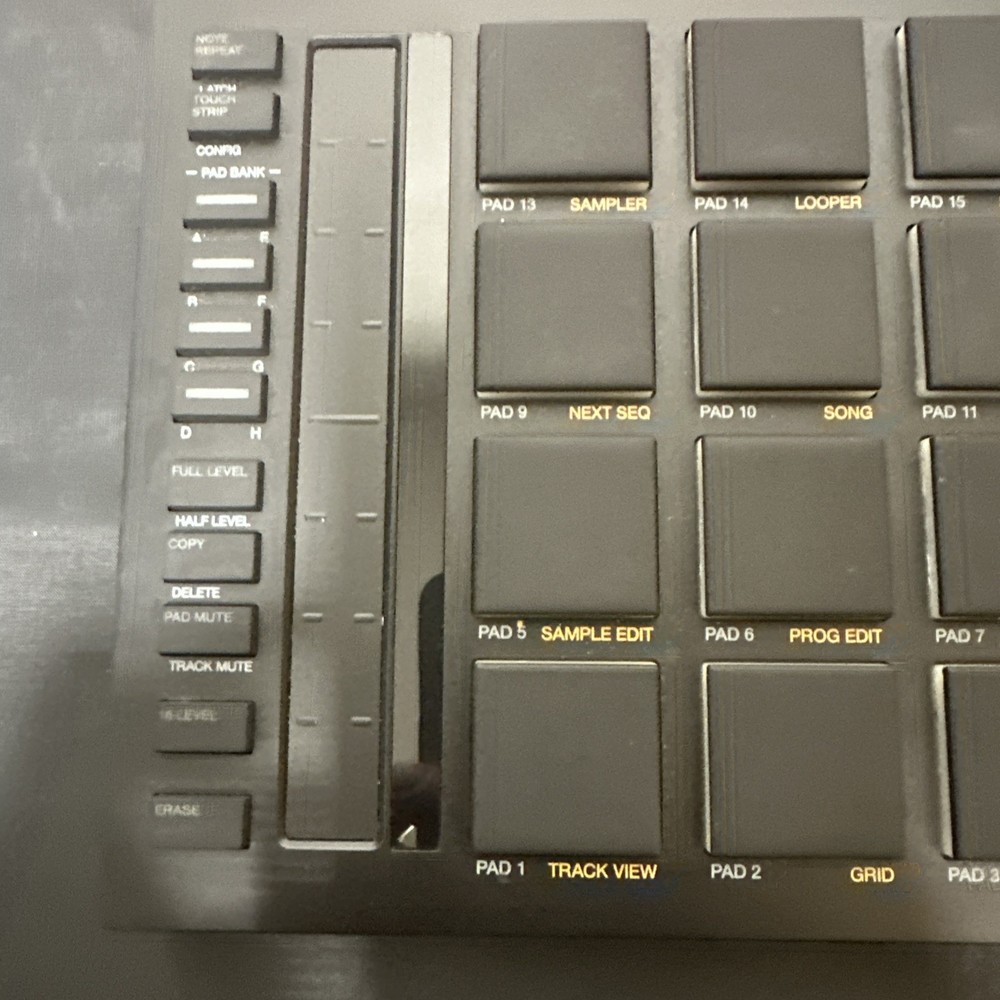 Akai Professional MPC Studio Music Production Controller and MPC Software