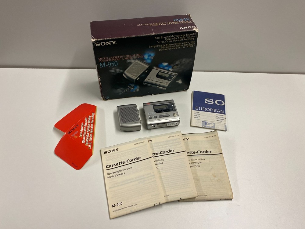 Sony M-950 Micro Cassette Recorder with Detachable Speaker Module