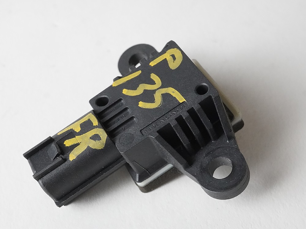 2010-2012 Ford Taurus Fusion Front Passenger Side Sensor