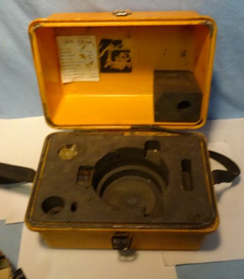 ** DAVID WHITE - Automatic Level - AL8-22 - Model 8883 - with CASE - works **