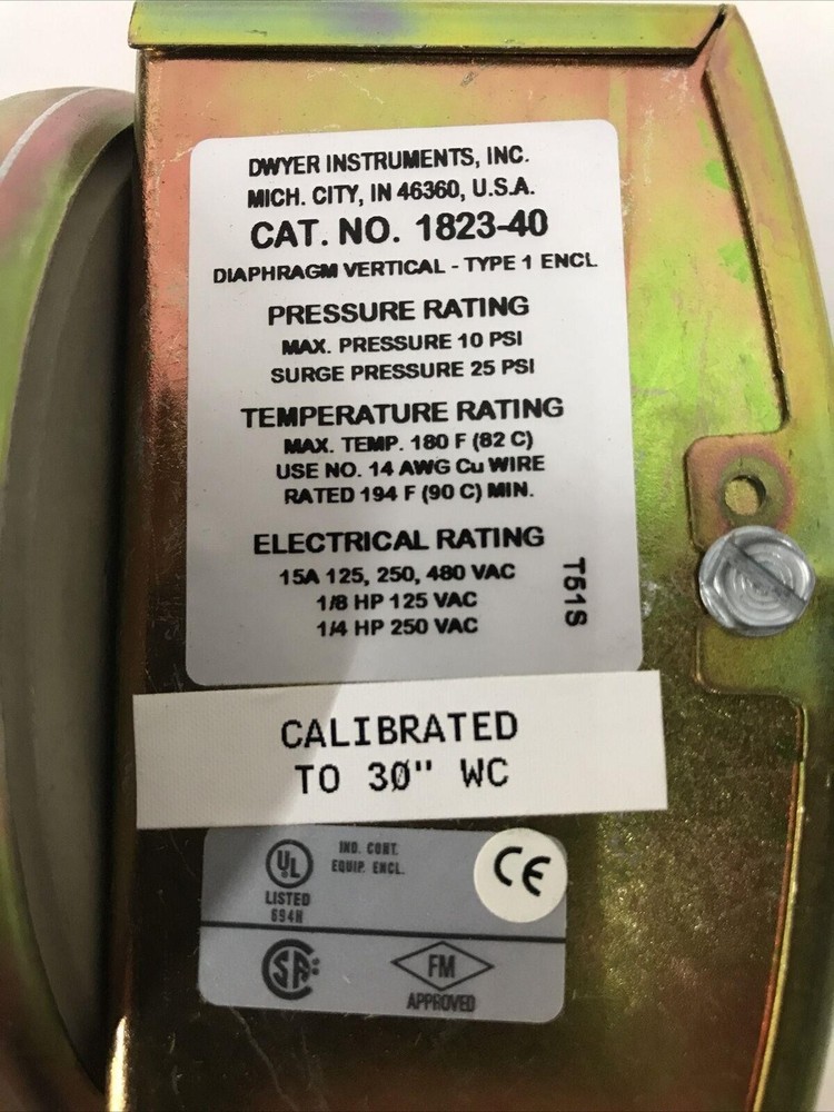 DWYER 1823-40 Diaphragm Vertical Pressure Switch