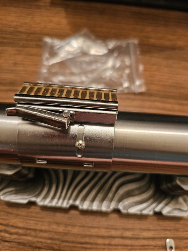 Skywalker Lightsaber Empty With Chassis