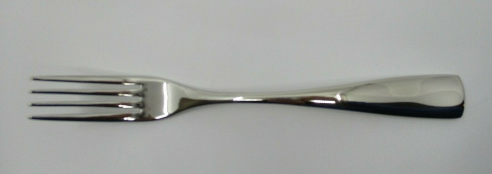 ONEIDA STAINLESS CURVA SALAD FORK  - 7 1/2" - 01G