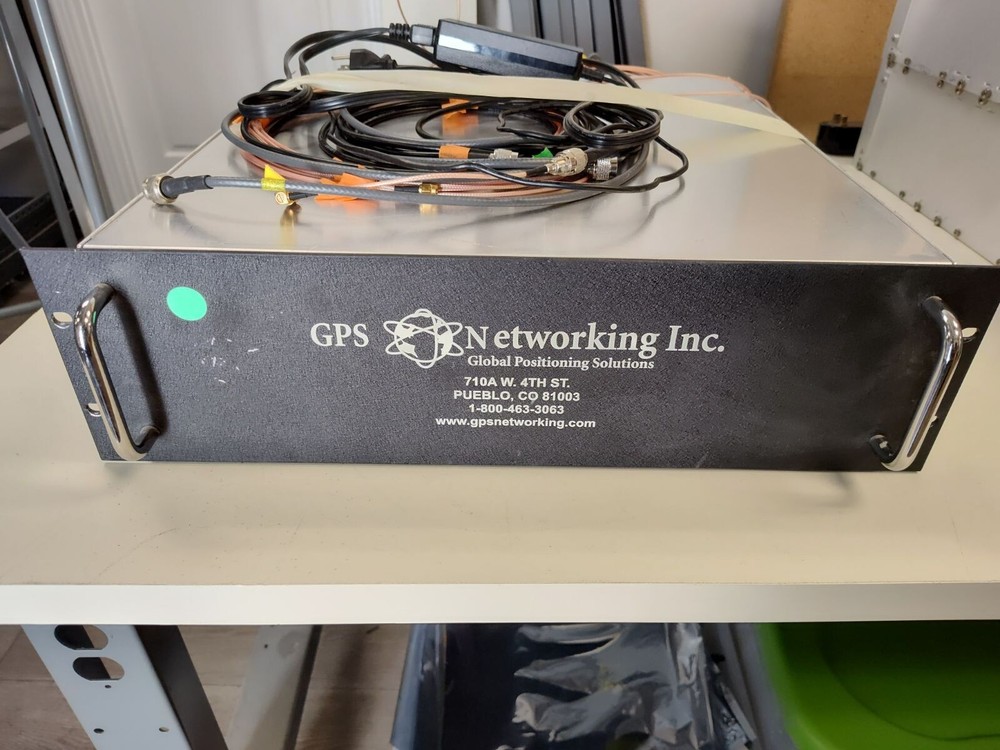 Rackmount GPS Networking Inc Amplified Splitter