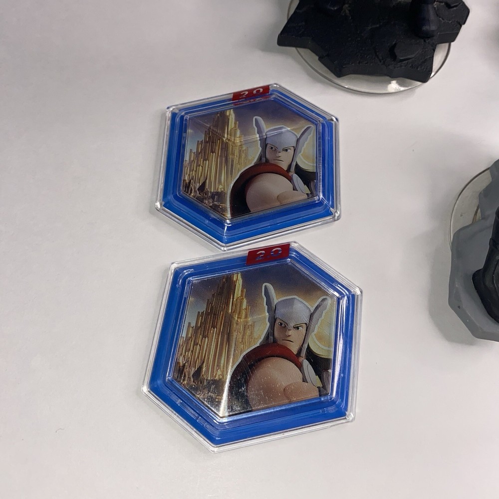 Disney Infinity Marvel 17 Piece Lot