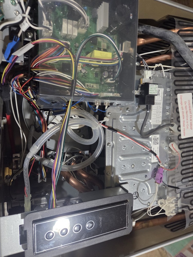 Rheem NG 9.5 GPM Indoor OR Outdoor Tankless Water Heater SMART ECOH200DVELN-3