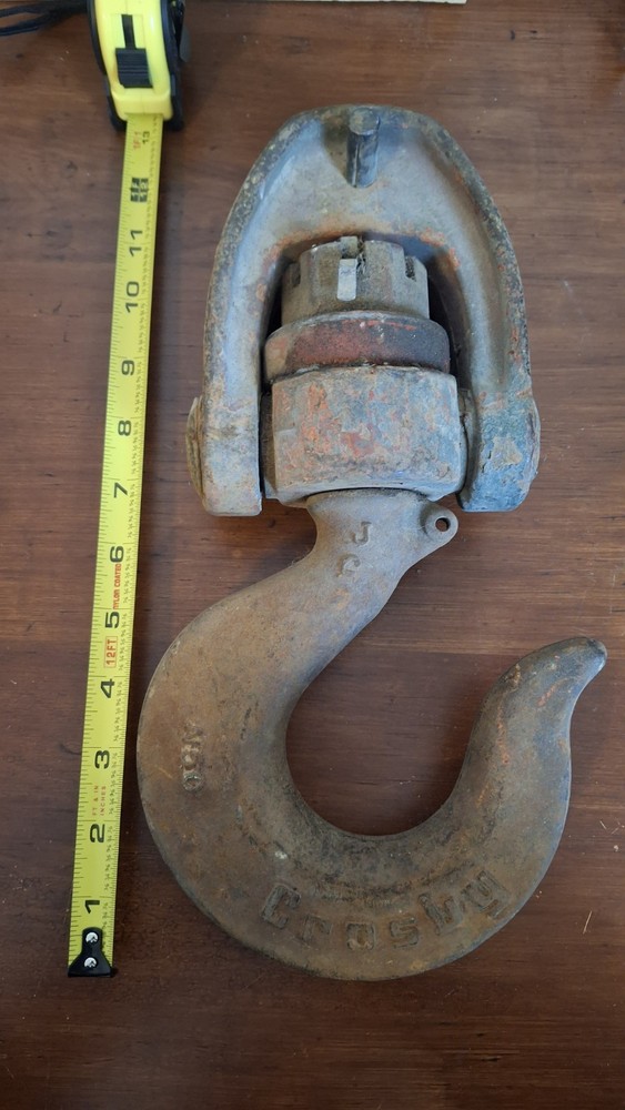 CROSBY HOIST HOOK WITH SWIVEL