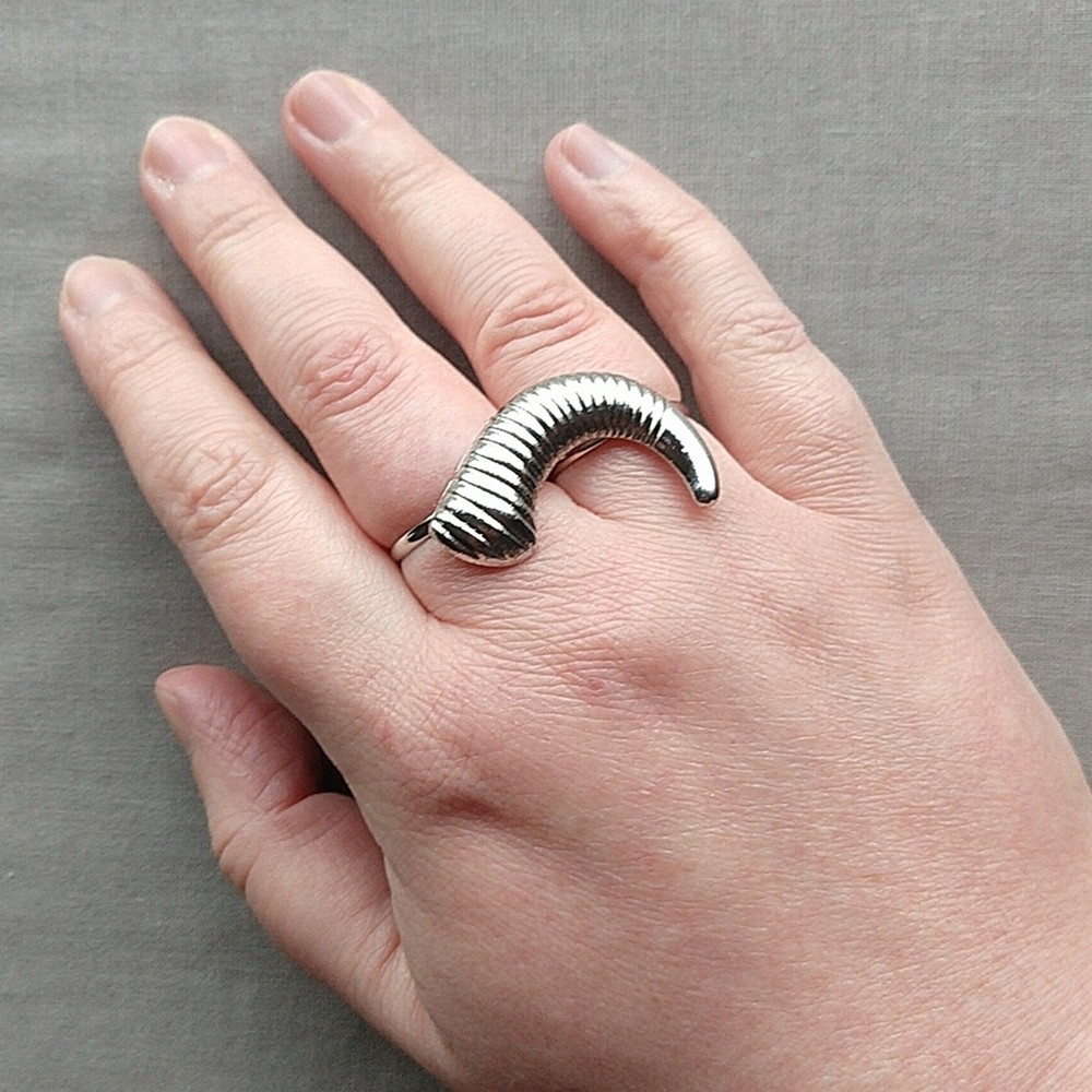 Ring Worm, Adjustable Double Finger Ring; Worm or Ram Horn OSFA both bands