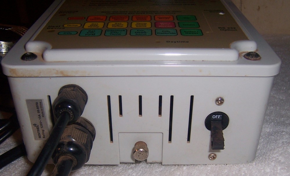 Sentinel CHHC-1 Cooling Heating Humidity CO2 Controller