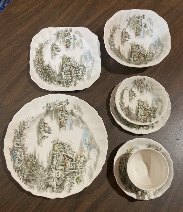 Decorative Place Settings: Patterns From Haviland, Johnson Brothers or Noritake