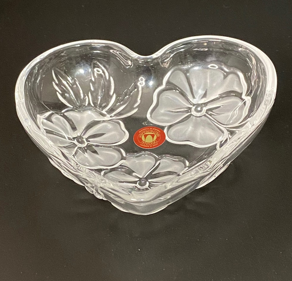 WALTERGLAS Original Made In Germany Heart Shaped Nut & Candy Dish