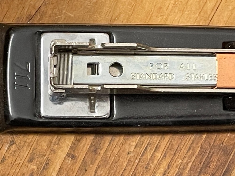 Swingline Stapler Model 711 – Tested Working