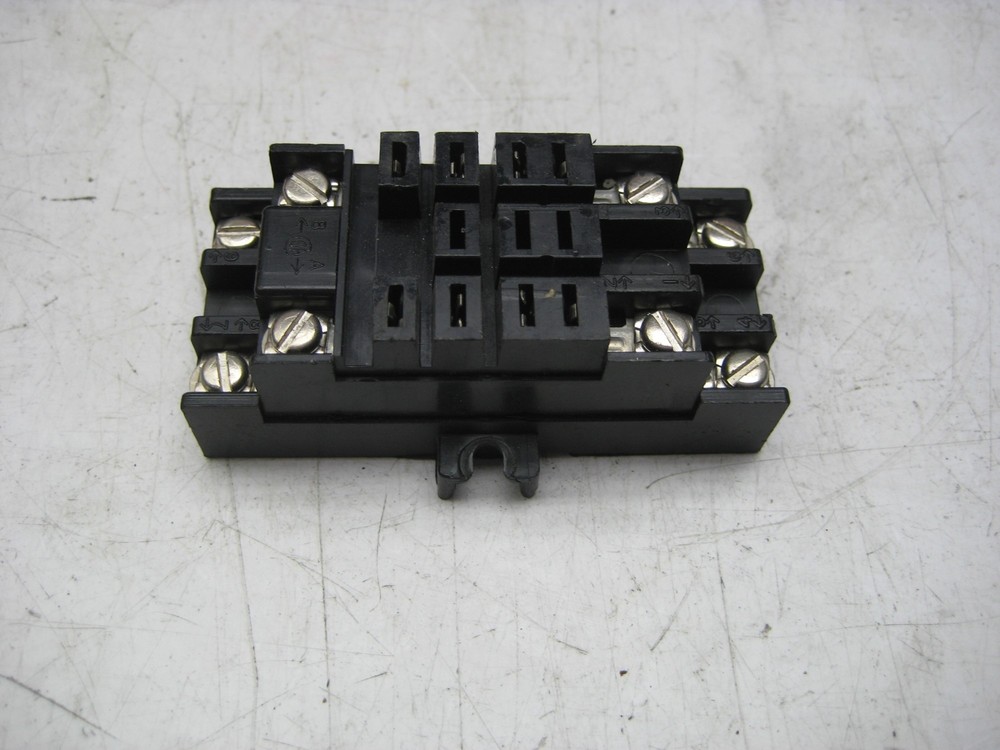 CUSTOM CONNECTOR QC08-PC RELAY BASE NSNP