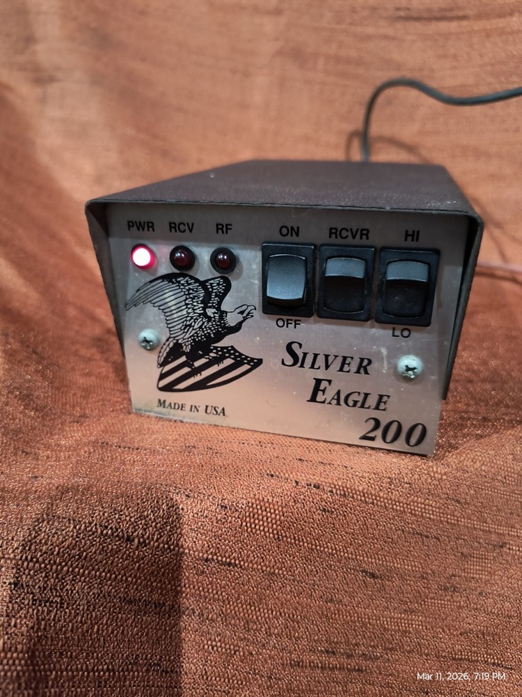Silver Eagle 200 Linear Amplifier, Vintage, Powers On, Untested
