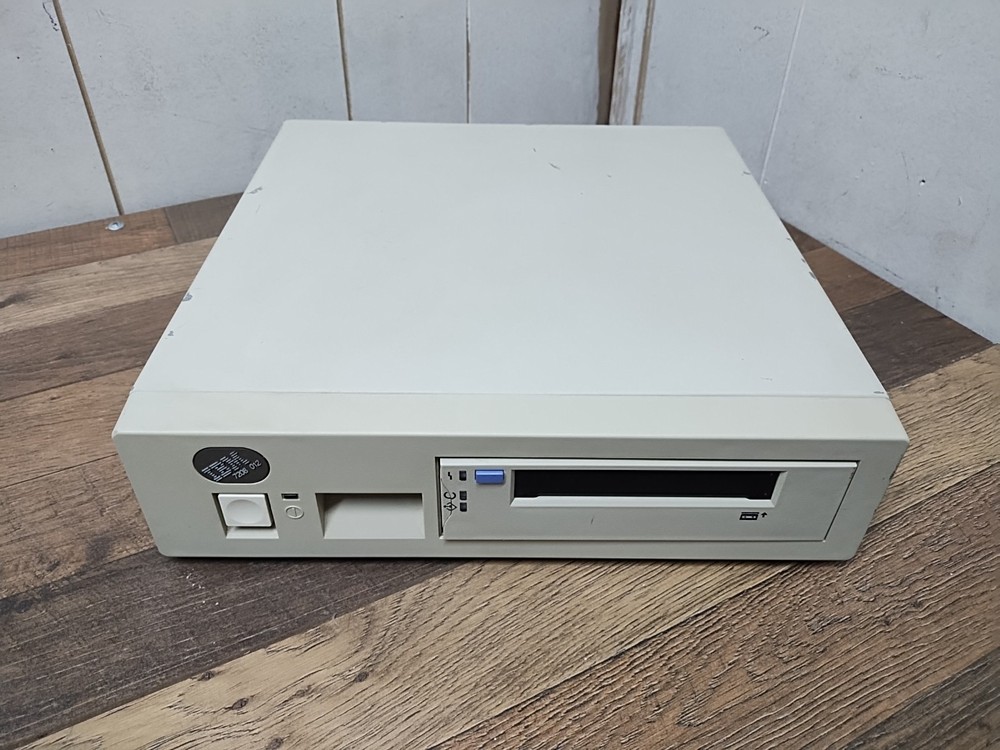 IBM Type 7208-012 External SCSI Tape Drive
