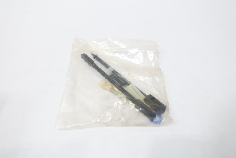 Devilbiss COM-G430-14-02 Conventional Gravity Spray Gun