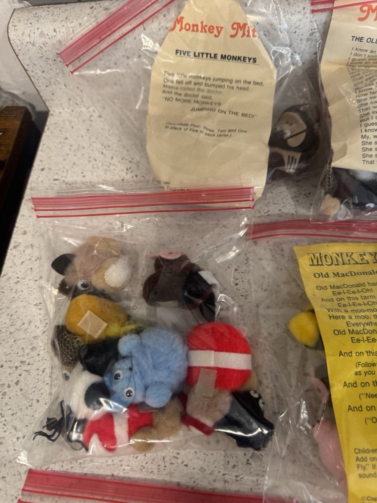 Vintage Monkey Mitt Finger Puppet Bundle (6) Sets 1980