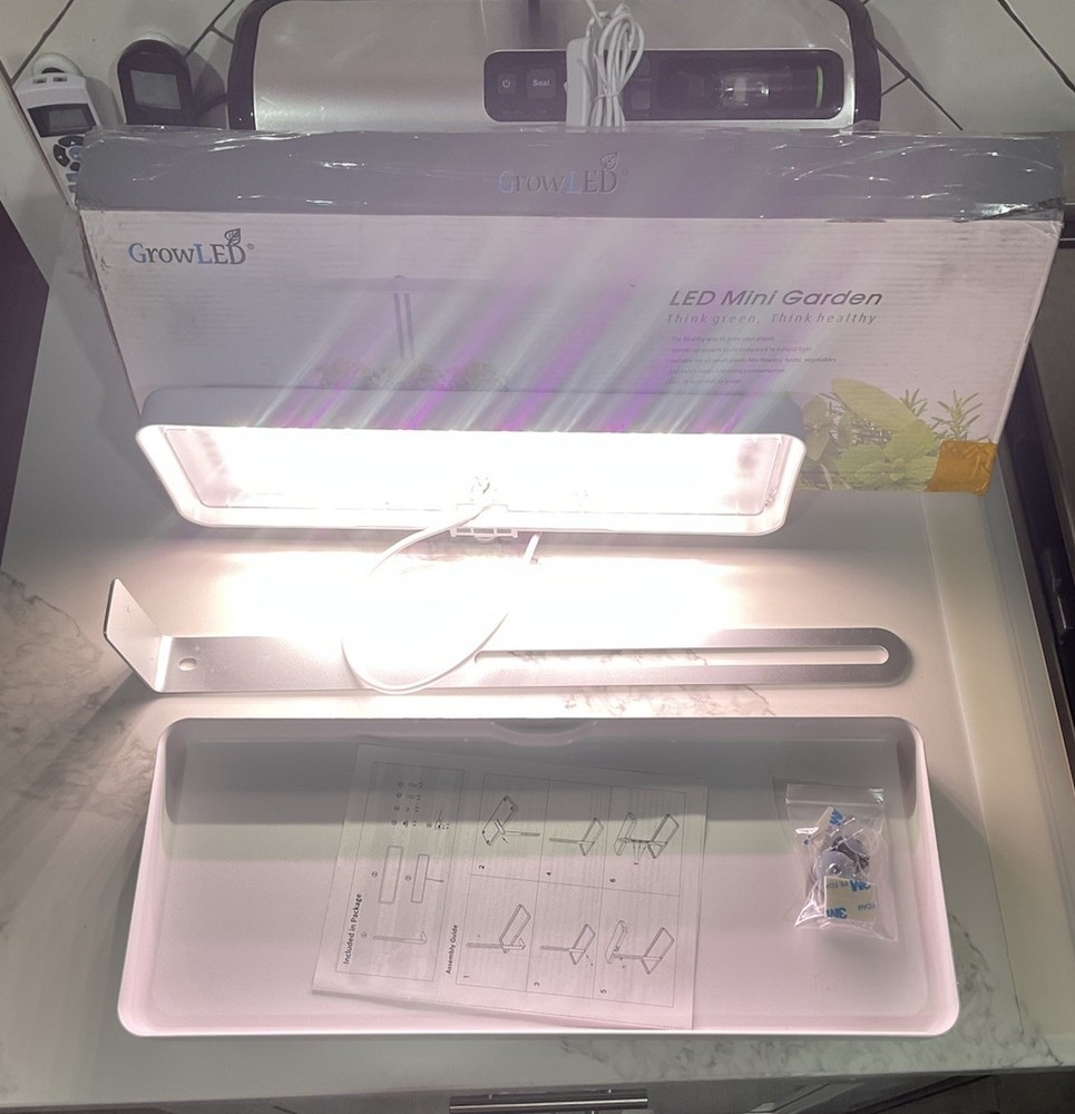Grow LED Hydroponic Mini Garden