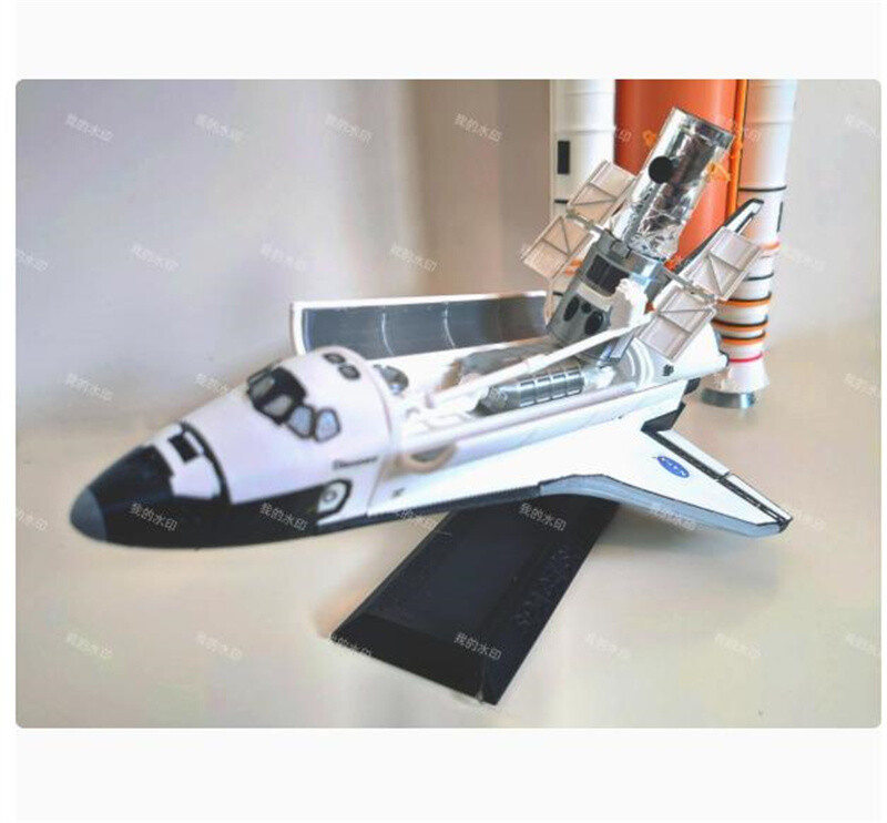1/200 Scale Discovery OV-103 Space Shuttle Spacecraft Launch Platform Model Toy