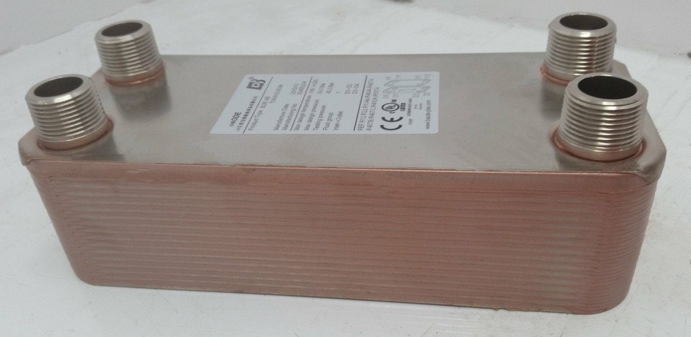 30 Plate Water to Water Brazed Plate Heat Exchanger 1" MPT Ports w/ Brackets