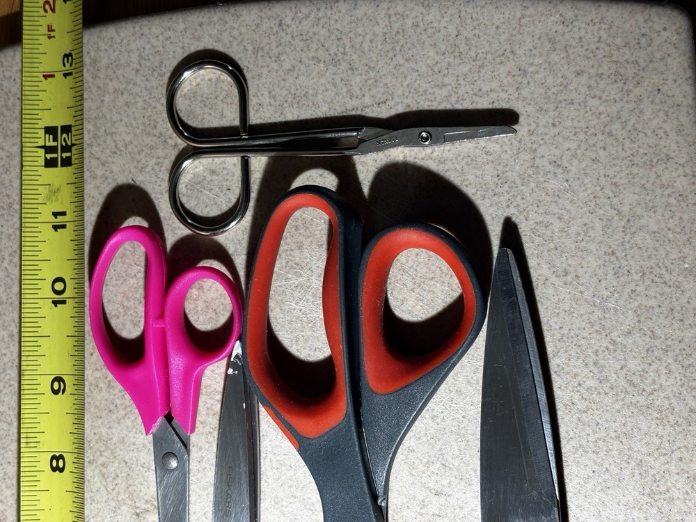Scissors lot of 6