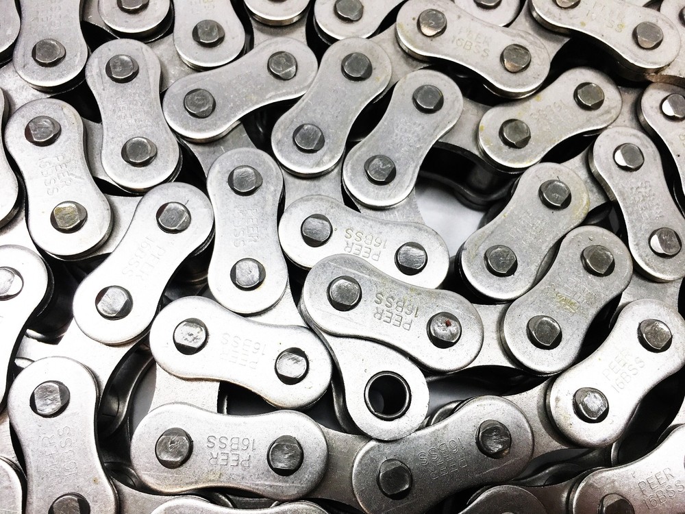 Peer Chain 10 Foot Roller Chain 16BSS NOS