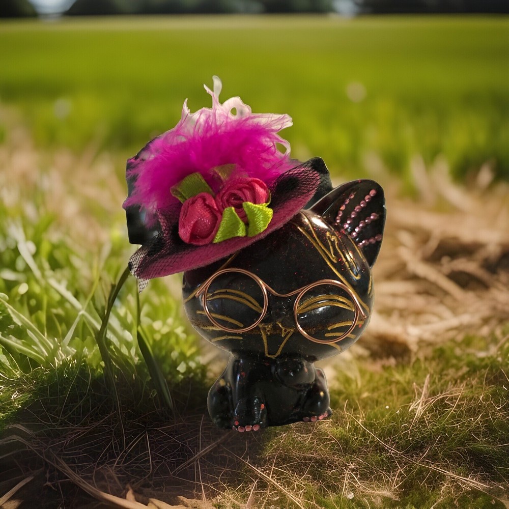Cat With Pink Hat