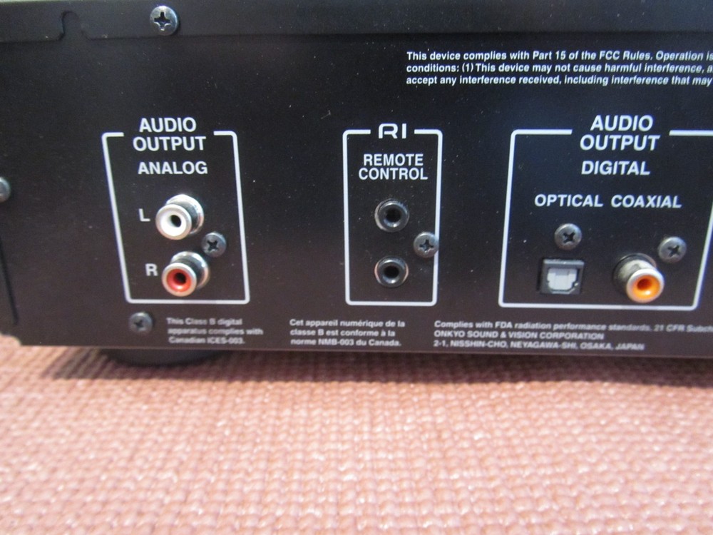 Onkyo C-7030 Audio CD Player - Black