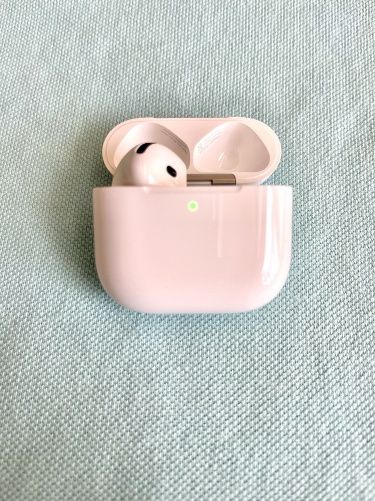 AirPods 4 2024 RIGHT AIRPOD MISSING