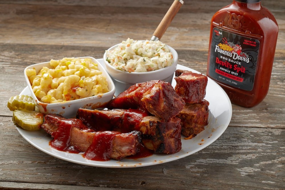 Famous Dave's Devil's Spit BBQ Sauce, 19 oz