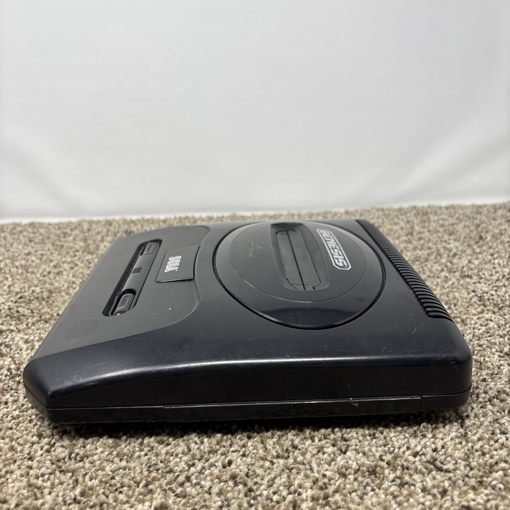Sega Genesis Model 2 Console System Bundle Cords OEM Controller Tested